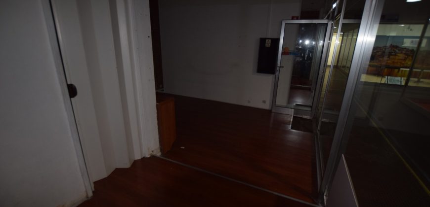 Loja 15A no Centro Comercial Sírius