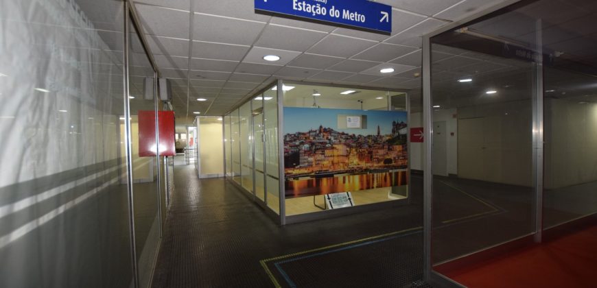 Arrende a Loja 28 no Centro Comercial Sírius