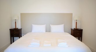Descubra o Seu Novo Lar: Apartamento T0/T1 na Rua de Pinto Bessa, Porto