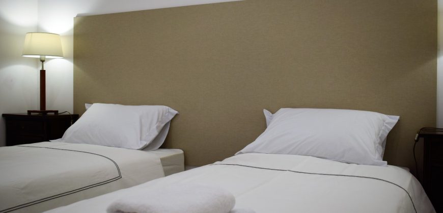 Descubra o Seu Novo Lar: Apartamento T0/T1 na Rua de Pinto Bessa, Porto