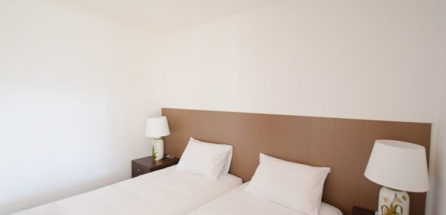 Apartamento T1 Mobilado com Varanda