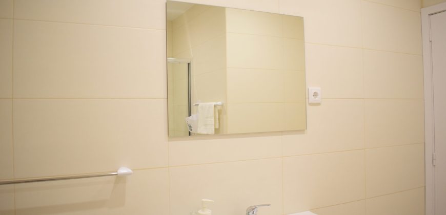 Descubra o Seu Novo Lar: Apartamento T0/T1 na Rua de Pinto Bessa, Porto