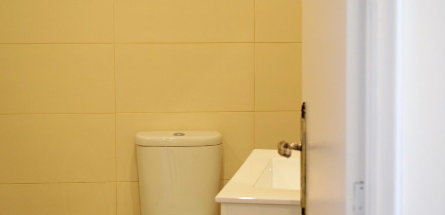Descubra o Seu Novo Lar: Apartamento T0/T1 na Rua de Pinto Bessa, Porto